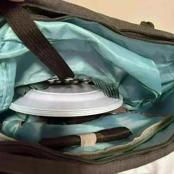 Wenzel Picnic Set w/ Designer Bag - Picture 4 of 4